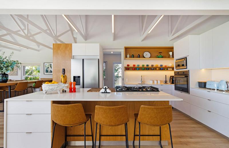 To Let 4 Bedroom Property for Rent in Steenberg Estate Western Cape